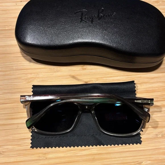 Ray-Ban | frames with case - Picture 4 of 4